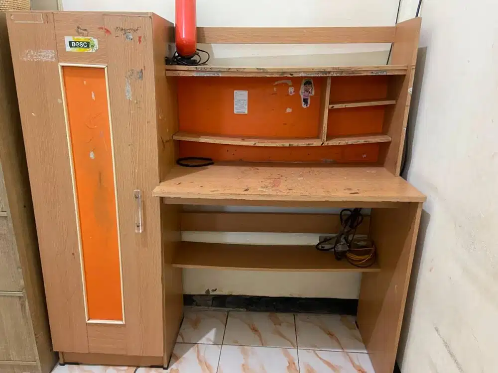 Meja Belajar Bekas