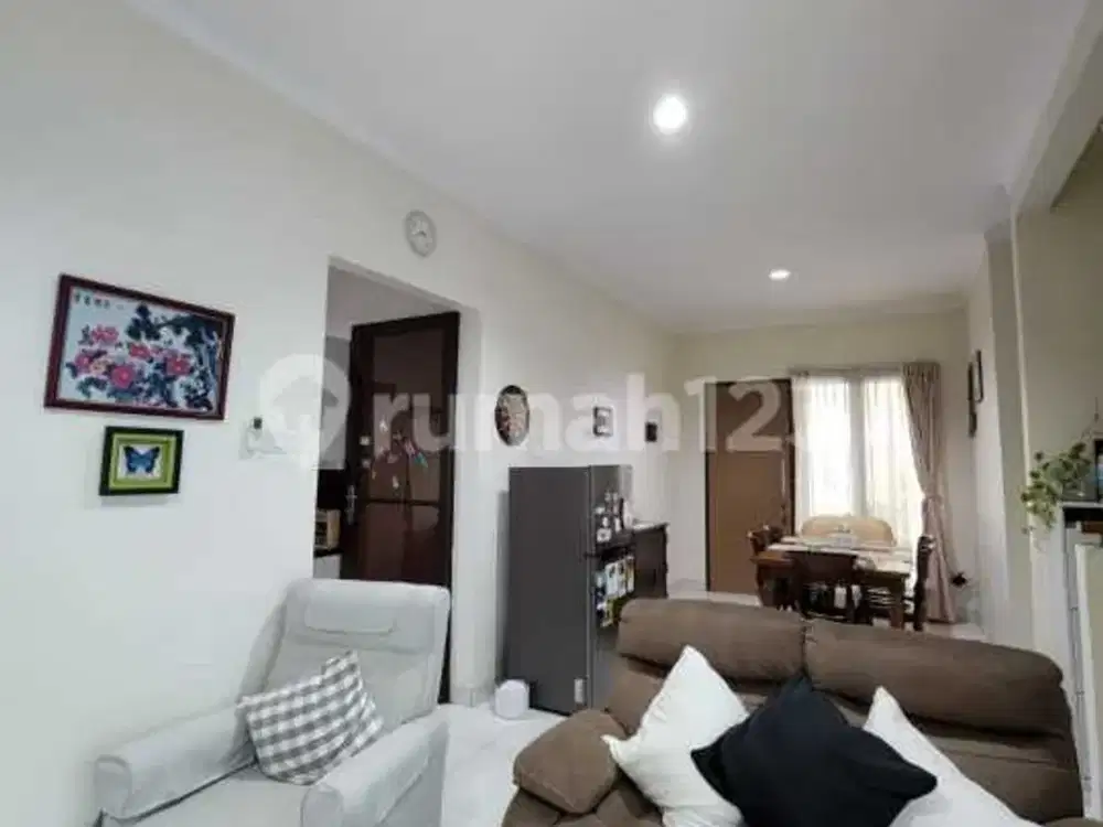 Rumah Semi Furnish 2 Lantai di Discovery Bintaro