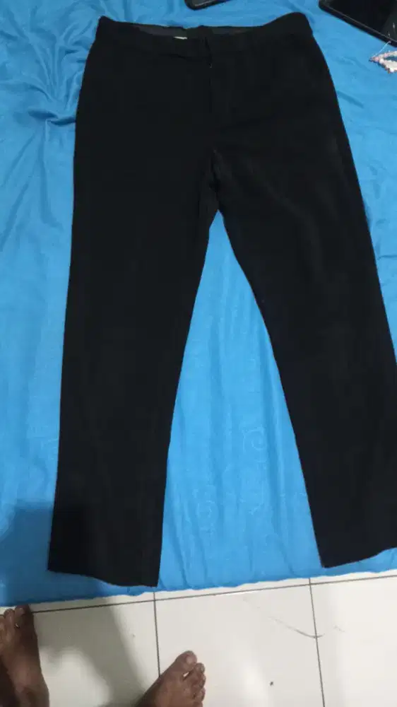 Celana bahan pria