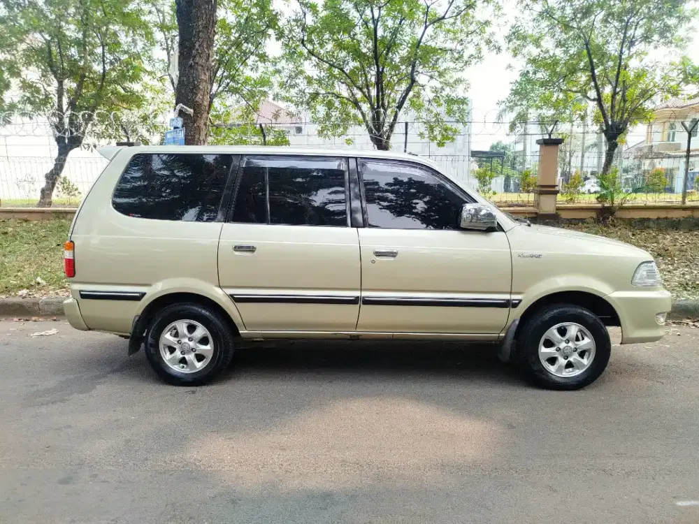 KIJANG LGX EFI 1.8 2003