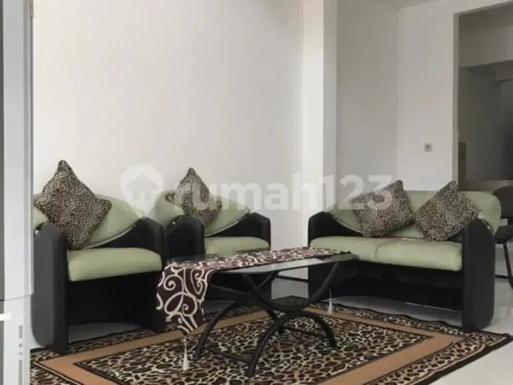 Rumah Bagus Kondisi Baru Renovasi Siap Huni Lokasi Strategis Dekat Stan di Bintaro, Tangerang Selatan