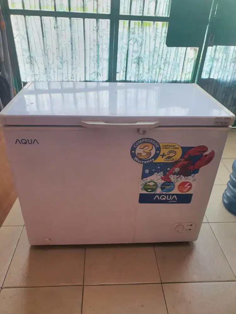 Freezer aqua kondisi mati jual apa adanya