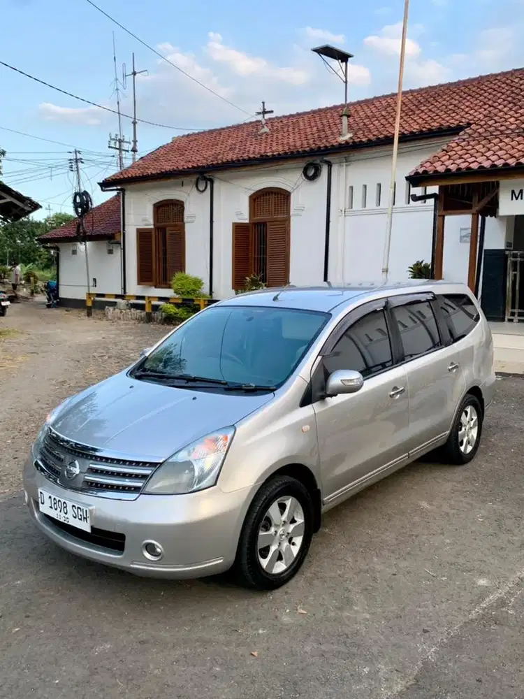 Grand Livina 1.8 ultimate A/T