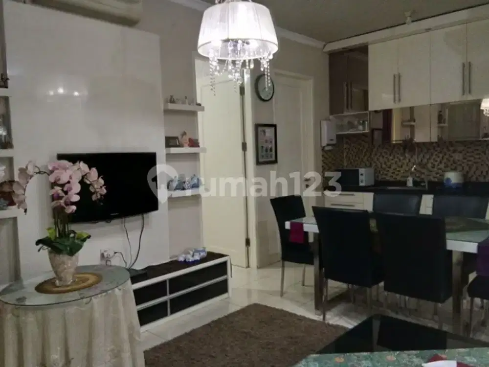Disewakan! Rumah Cantik 2 Lantai Fully Furnished Siap Huni di Bsd Delatinos, Tangerang