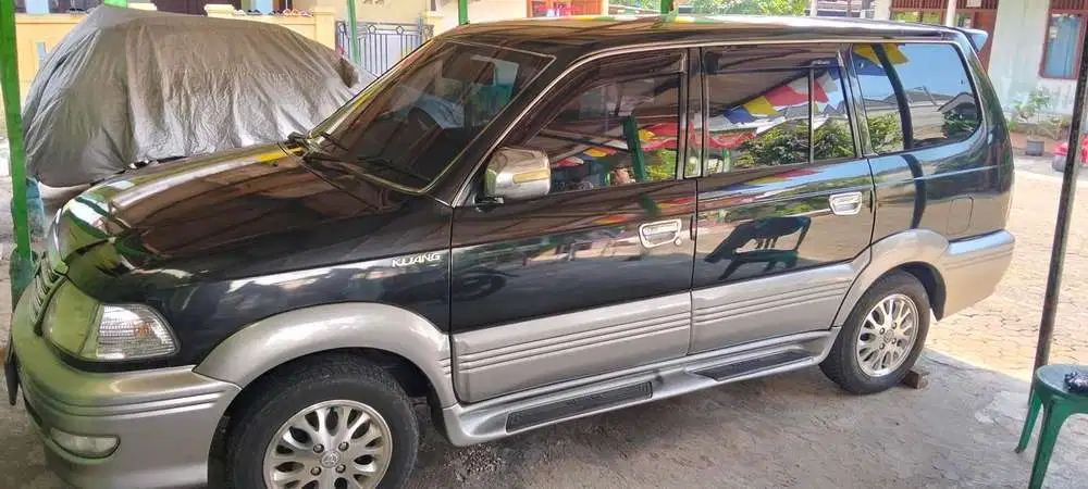 Toyota Kijang 2004 Bensin