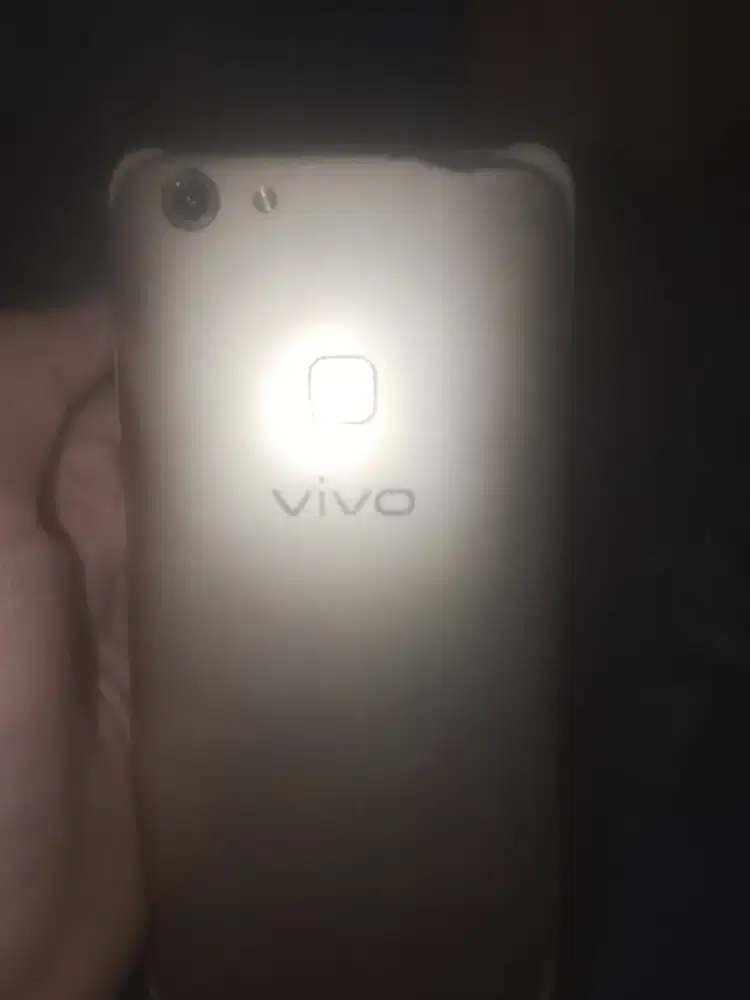 Vivo Bekas kondisi rusak