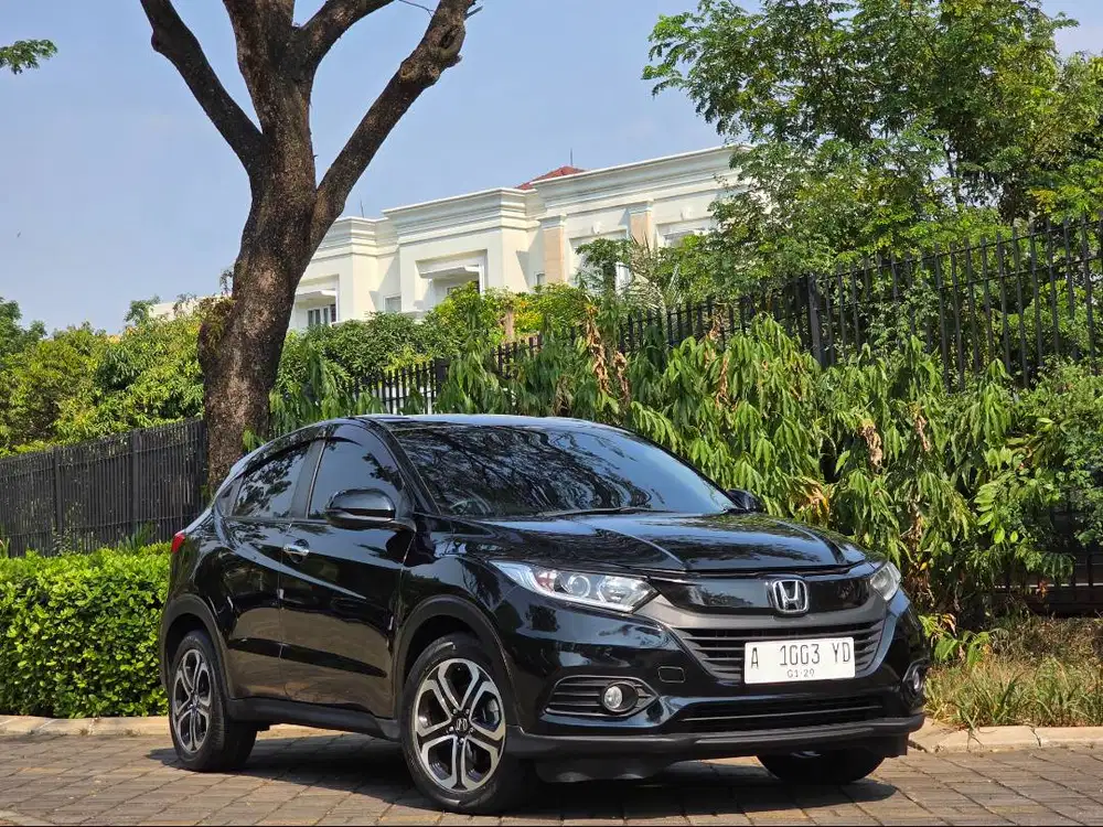 HRV E CVT 1.5 AT 2018 FACELIFT HITAM SEGER KREDIT TDP 20.JT NEGO !!