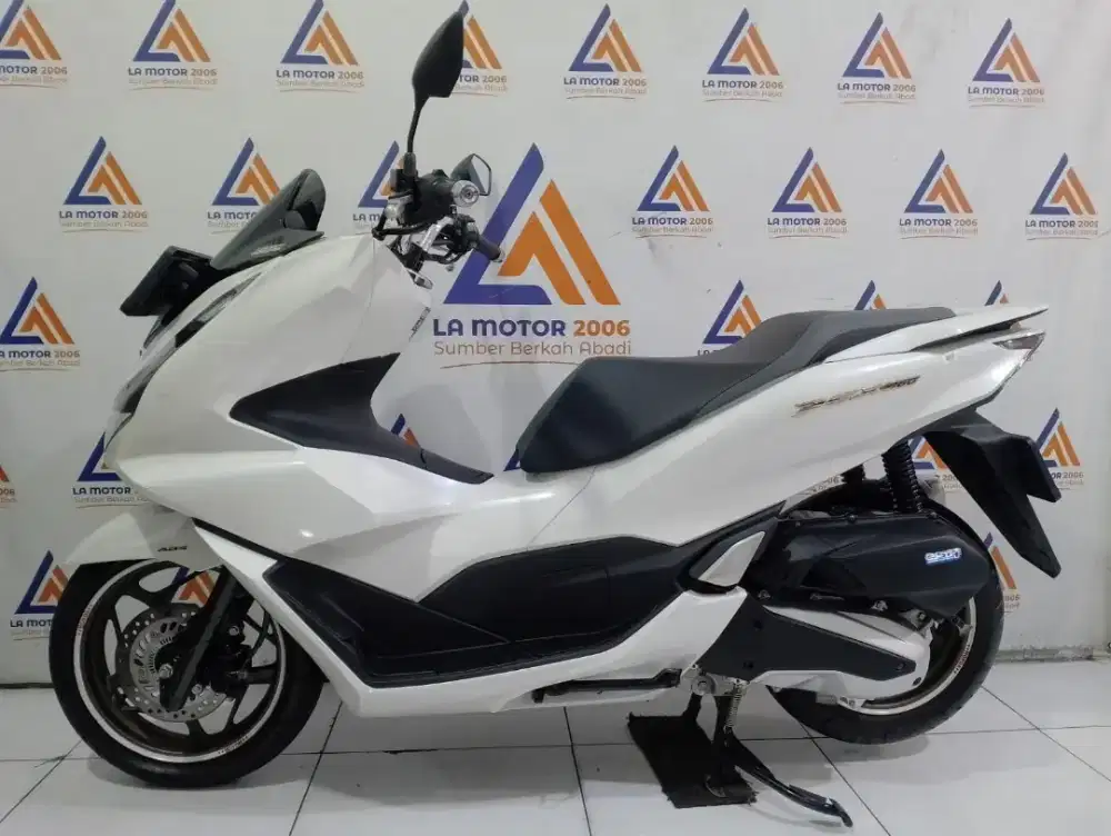 DP MULAI 900RB PCX 160 ABS 2024 GRESS LOW KM (CC 0%/SPAYLATER/KREDIVO)