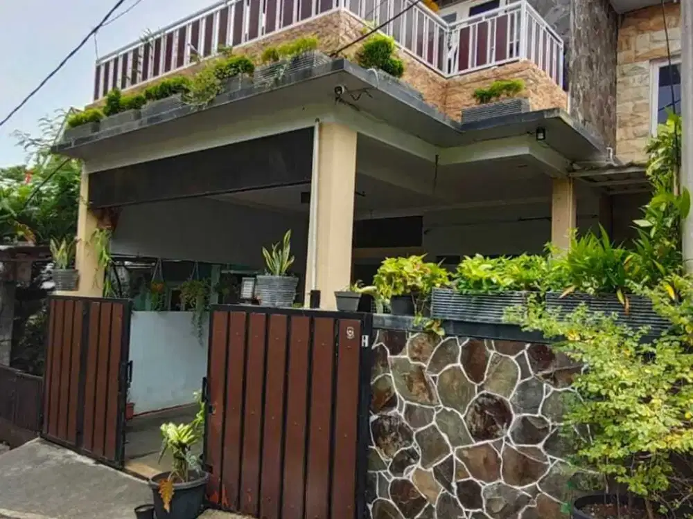 Rumah bukit golf Cibubur.  Minimalis tropis, bangunan kokoh baru 2019