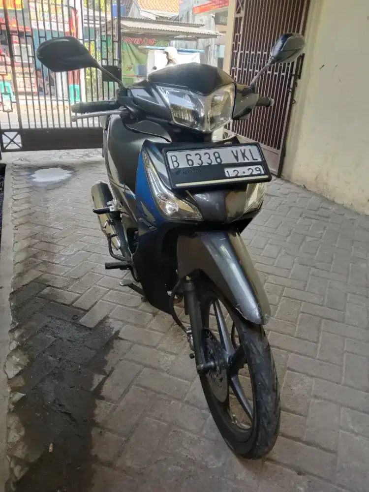 Dijual cash SUPRA X 125 Helm In 2014