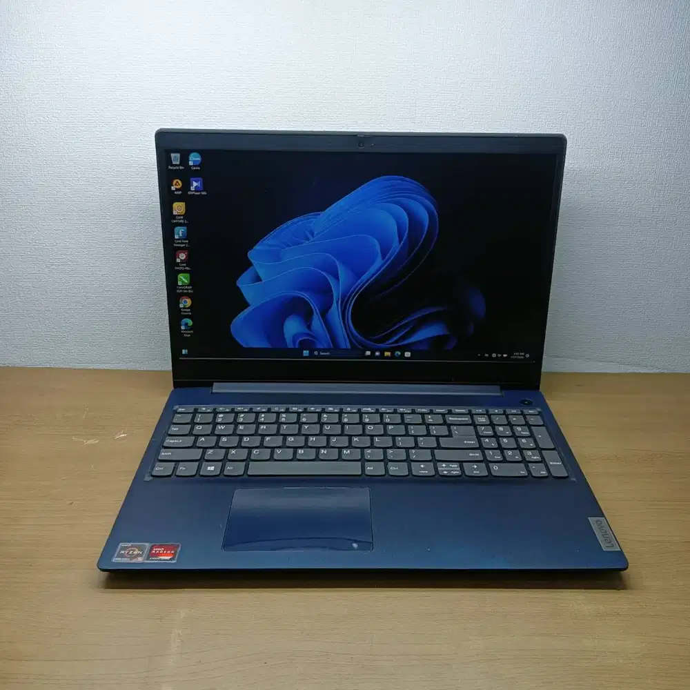 LAPTOP LENOVO IDEAPAD 3-15ARE05