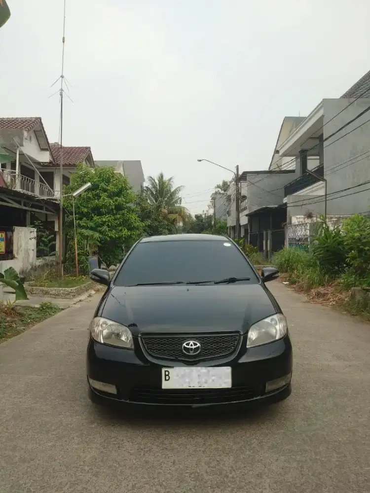 Vios G matic thn 2004