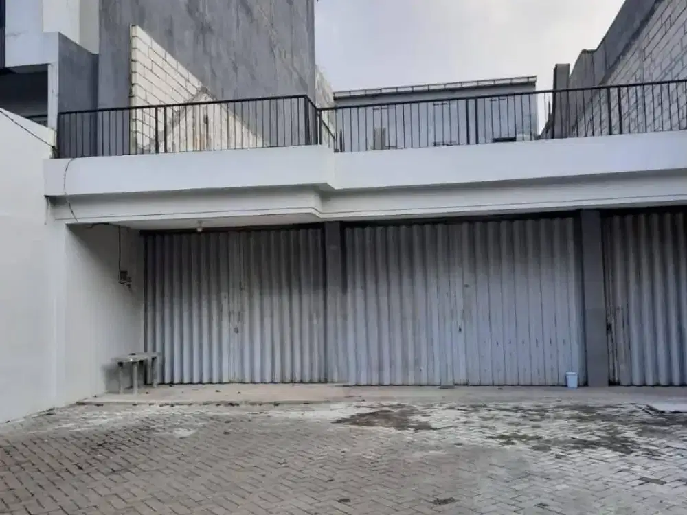 BANGUNAN USAHA RAYA JEMURSARI Hadap Selatan PLN 1200 (ada 2)