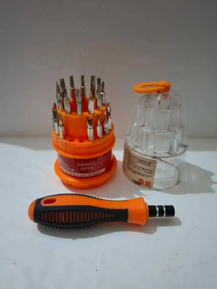 Obeng kecil Miniso Japan (28 pcs)