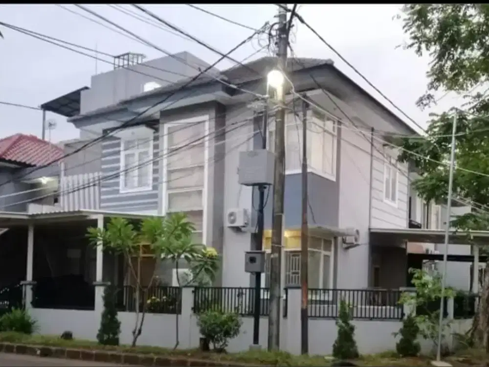 Disewakan Rumah Gading Serpong SHM di Sektor 8B By Rumah Chinida (Dw)