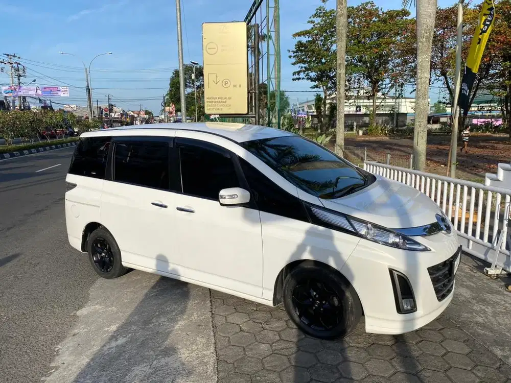 Mazda Biante nonskyactive 2013