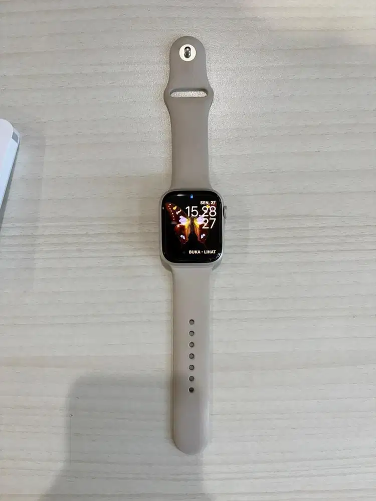 apple WATCH SERIES 7 45 MM STARLIGHT ex Resmi Indonesia