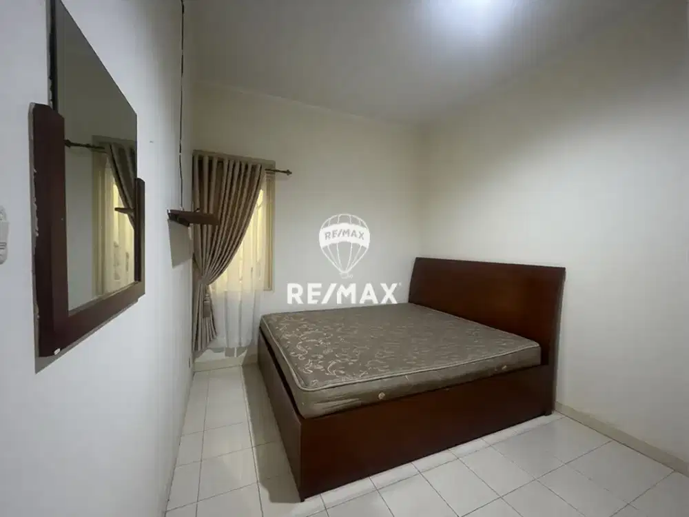 Disewakan Rumah Cantik Semi Furnished Strategis Nyaman Dekat Kampus UPH 3KT