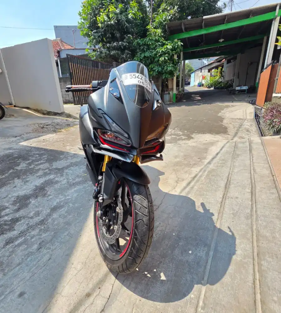 Honda CBR 250RR Facelift tahun 2023 Hitam