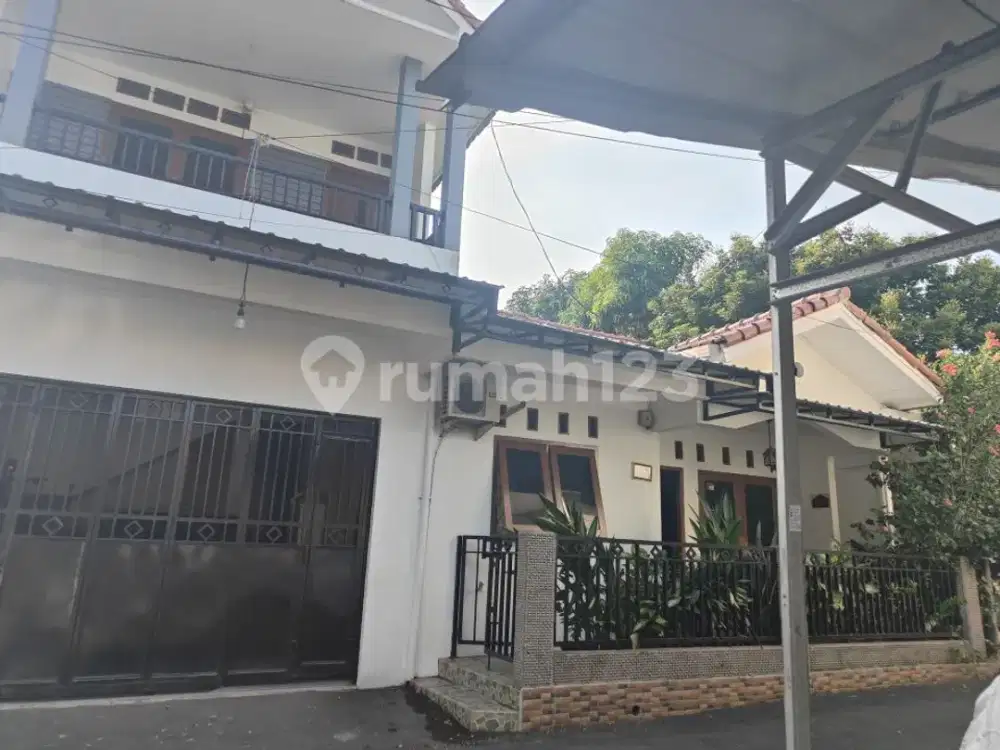 Jual Cepat! Rumah Tinggal 2 Lantai dan Kontrakan 5 Pintu Terisi Penuh di Cibubur, Jakarta Timur