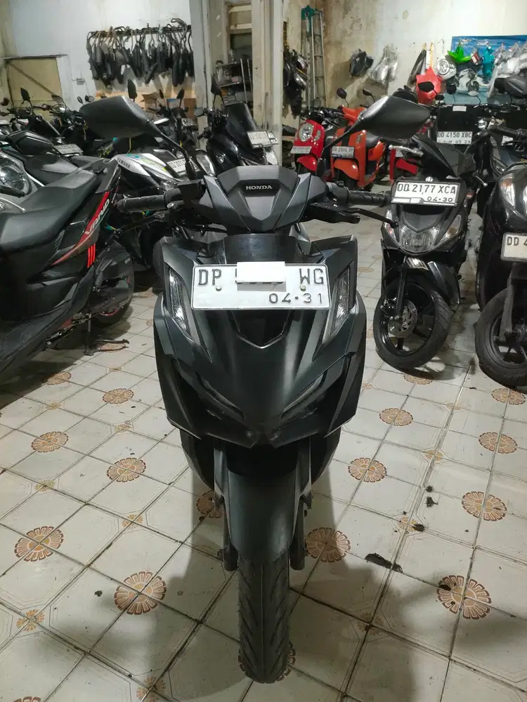 Honda Vario cbs 160cc 2026 hitam plat DP