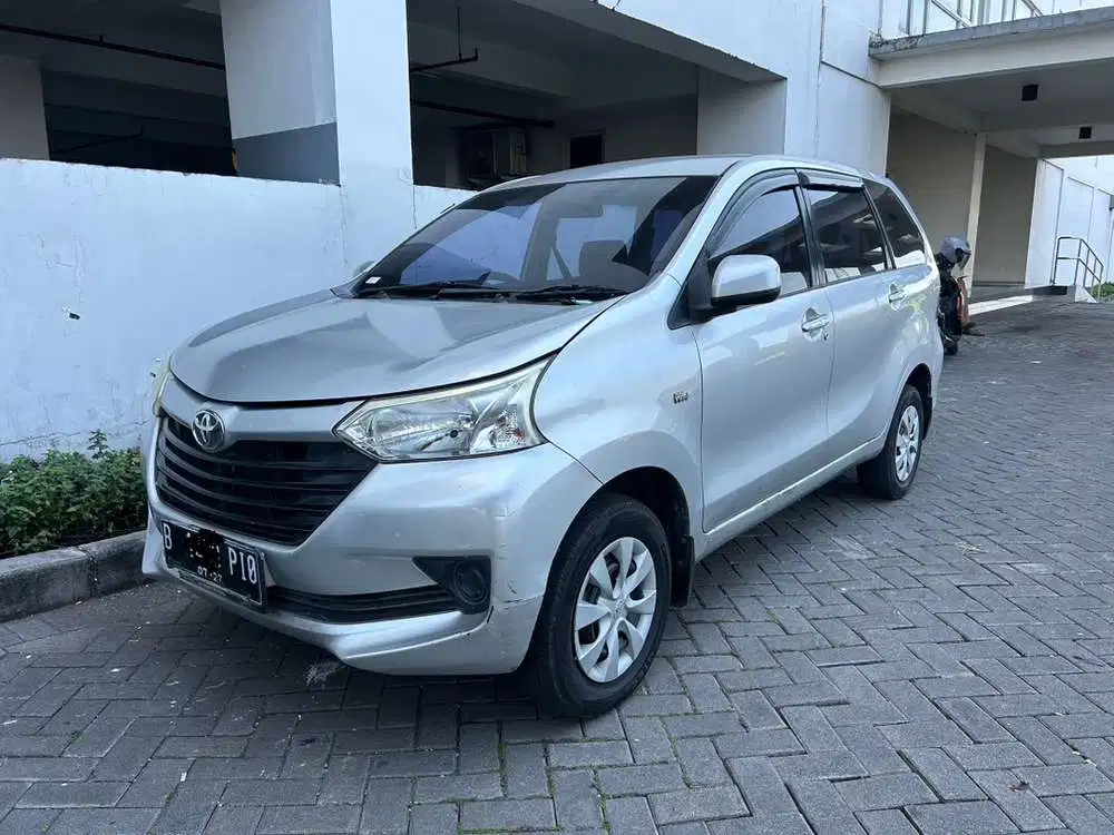 Toyota Avanza 2017 Bensin plat B pusat pajak mepet surat lengkap
