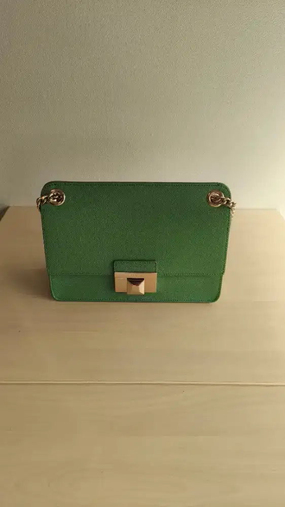 Dijual Furla Venere Mini Crossbody Bag