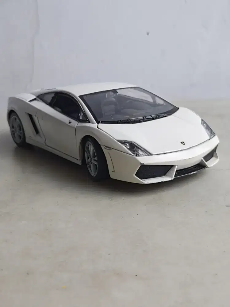 Lamborghini Gallardo Welly NEX 1:24 Putih Diecast Mainan Miniatur