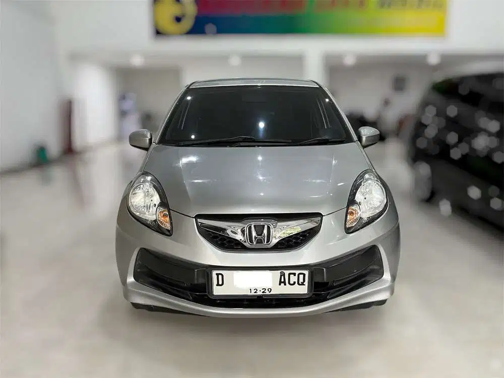 Honda Brio manual 2014 silver satu tangan