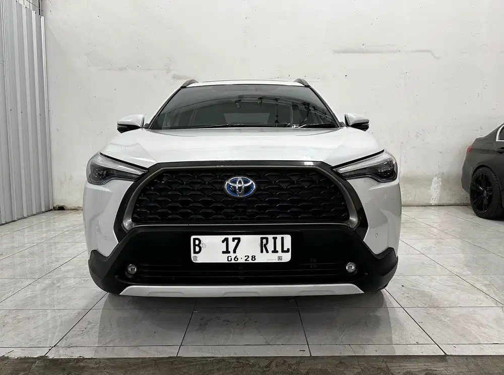 Corolla Cross Hybrid 2023 Sunroof PBD Tangan1 Istimewa Sekali