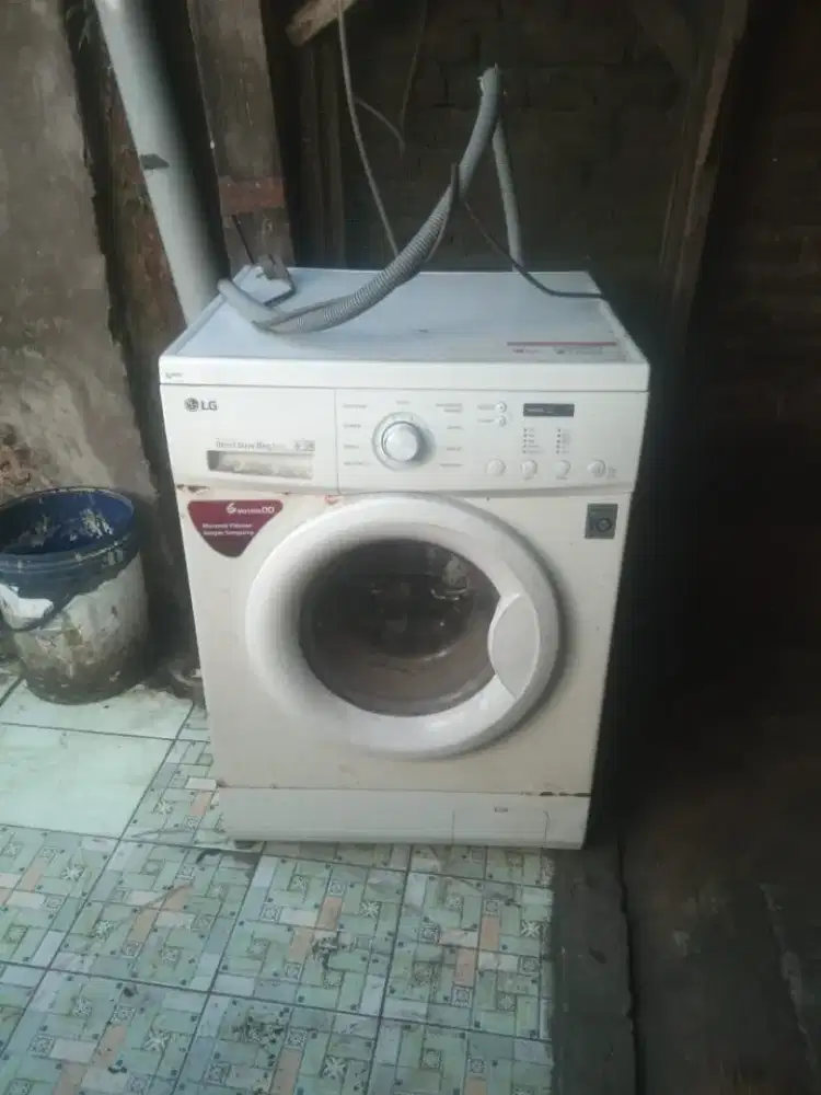 Menerima barang bekas seperti mesin cuci kulkas AC dan lain-lain