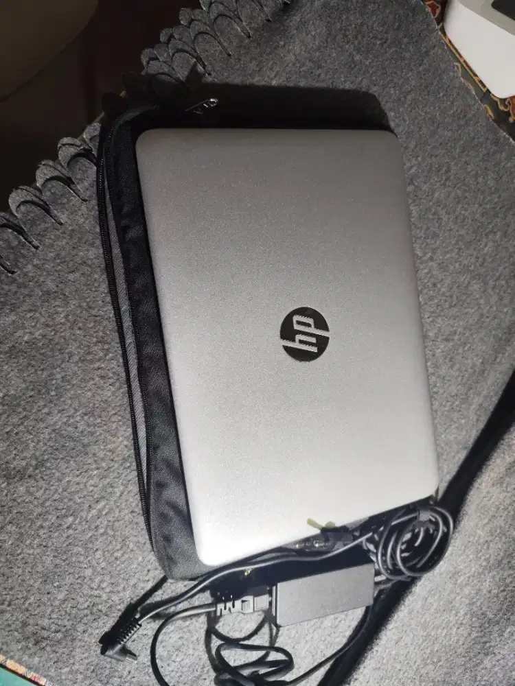 Laptop Ultrabook HP820G3 i5gen6th nvme m2 512Gb+256ssd touchscreen
