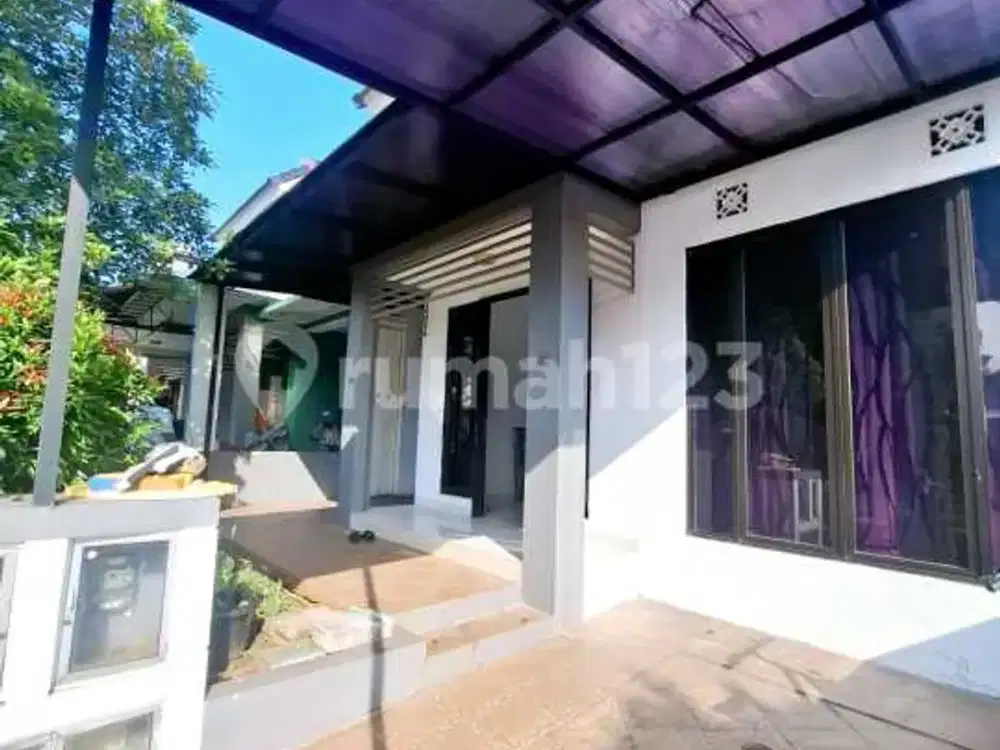 Rumah Asri Siap Huni 3 BR di Graha Raya, Tangerang Selatan