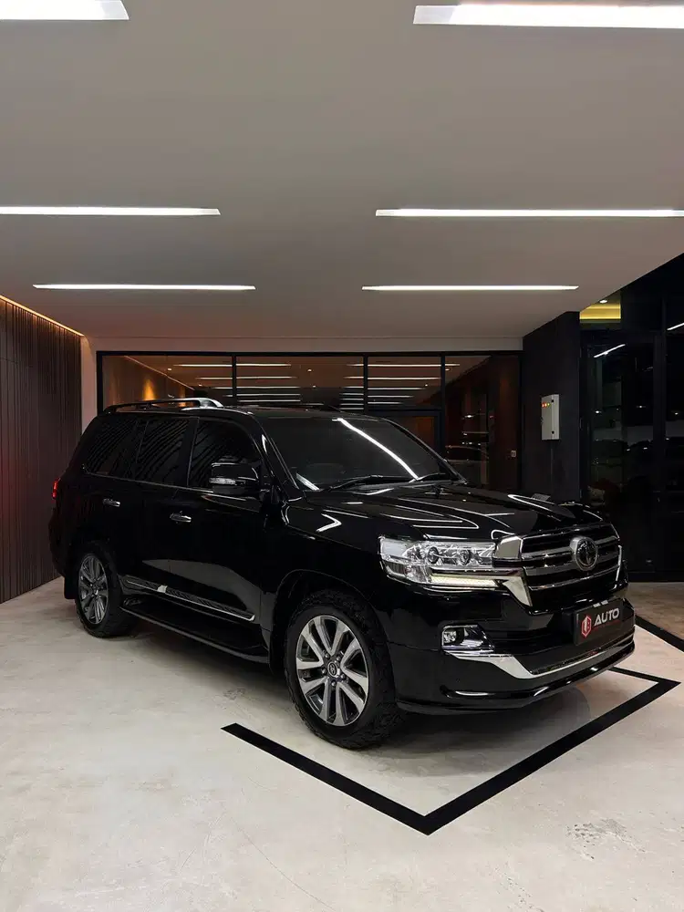 Toyota Land Cruiser VXR Full Spec 2019 Hitam LC LC200 Km55rb KT1904RS