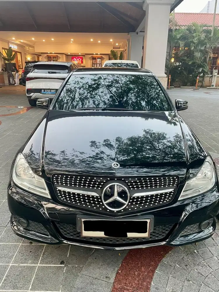 For Sale Mercedes Benz W204 C200 Genap