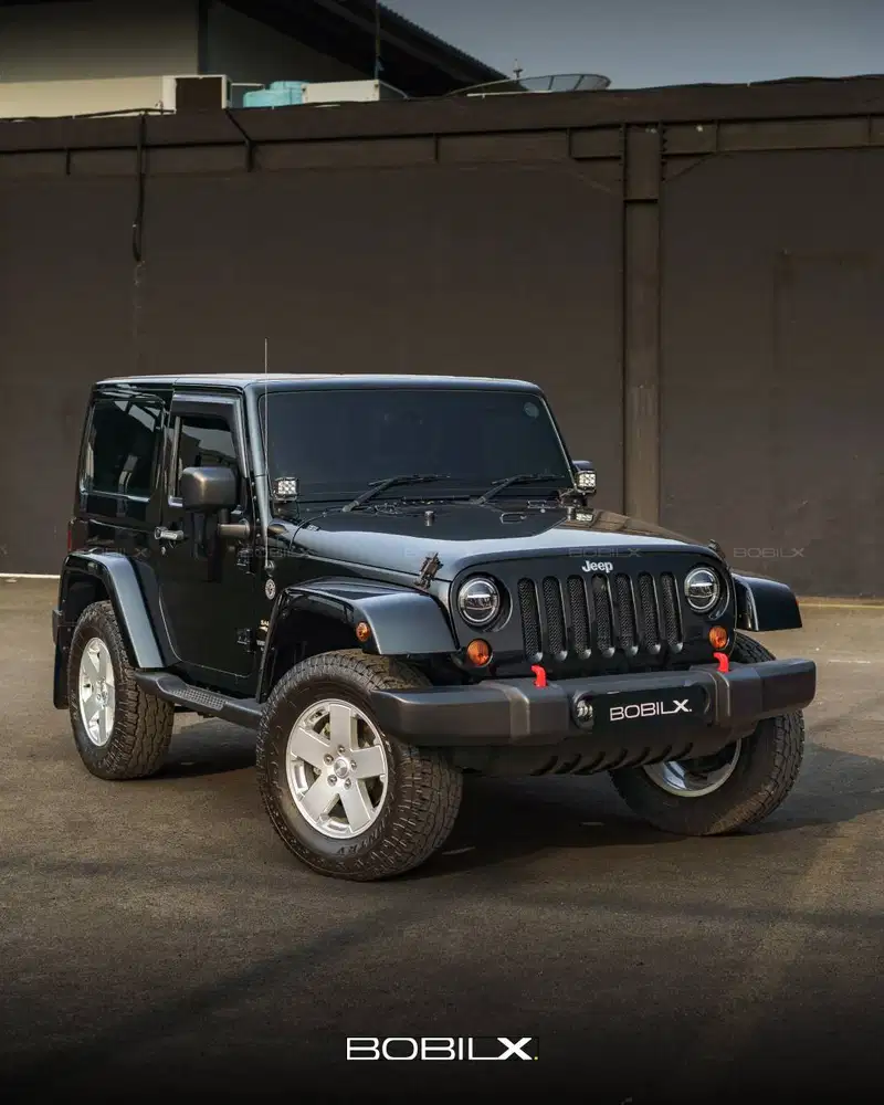 NIK 2013 Jeep Wrangler Sahara 2-Door Black on Black