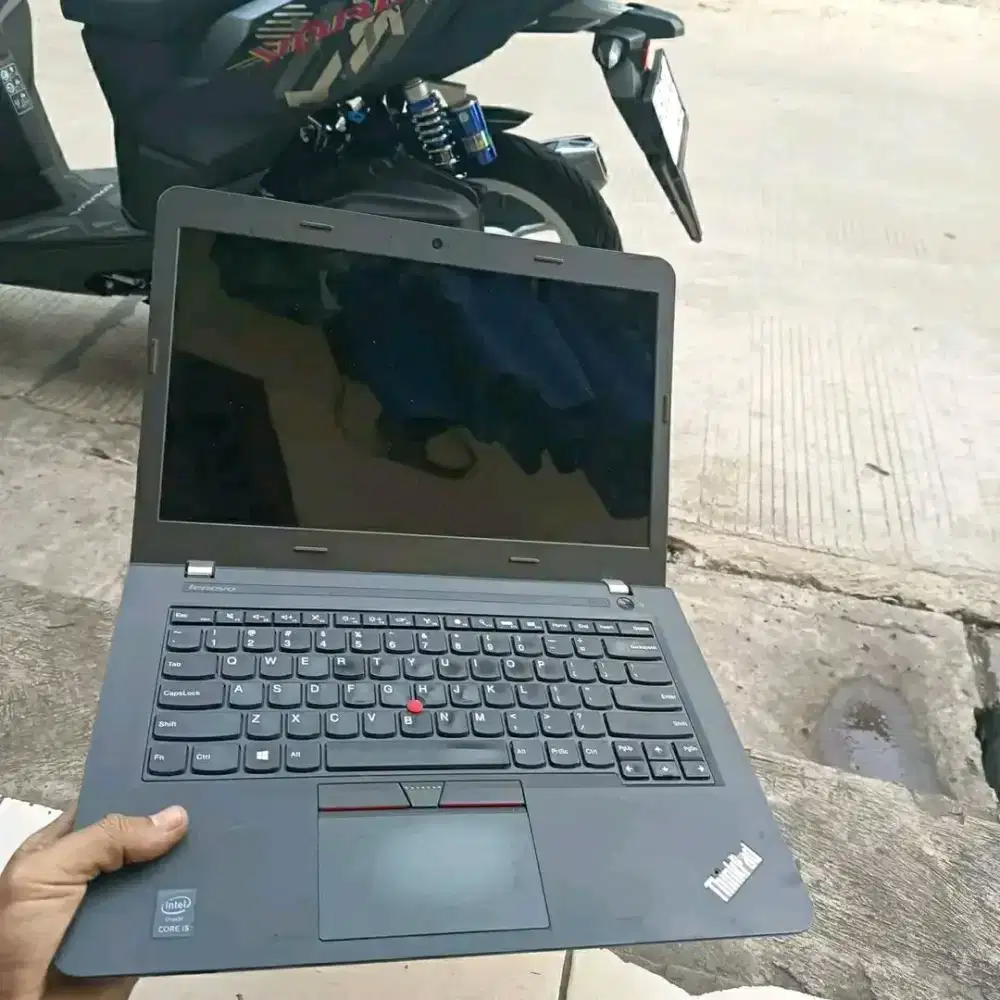 Laptop lenovo e450c