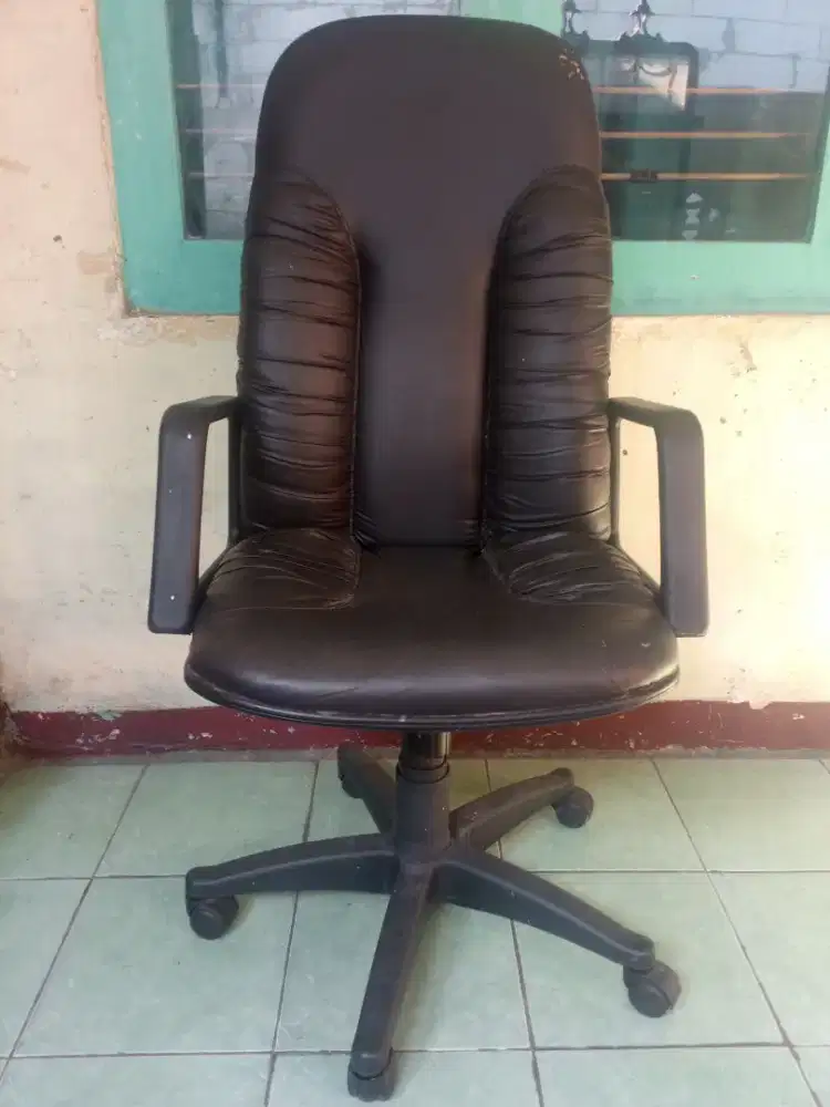 KURSI KANTOR TINGGI