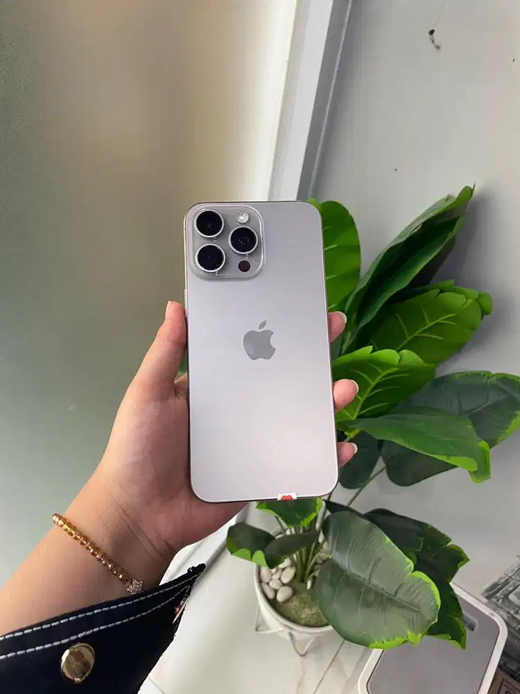iPhone 15 Pro Max 256gb Garansi Resmi Indonesia