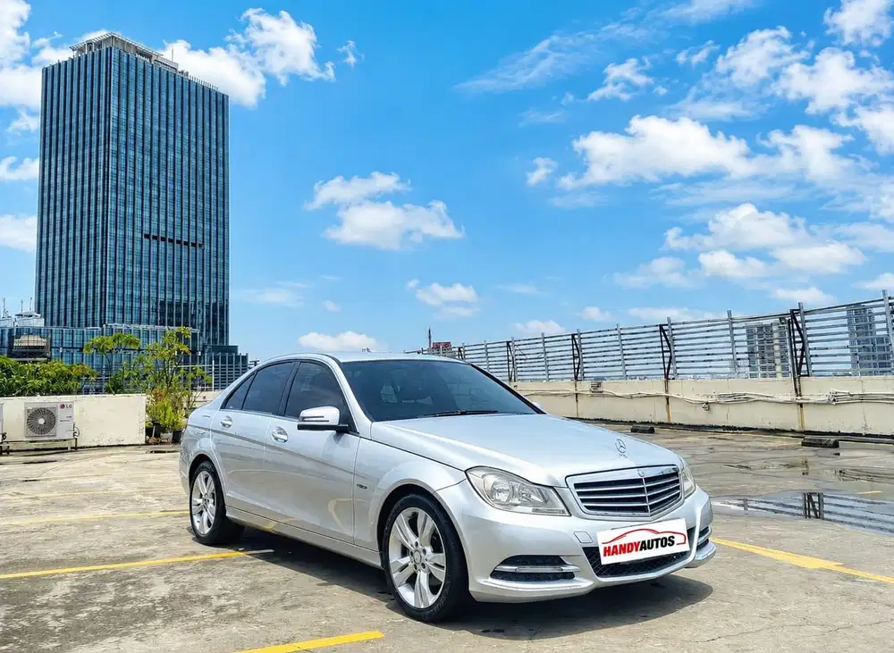 Mercedes Benz C200 Avantagrde 2013 Automatic Abu abu metalik