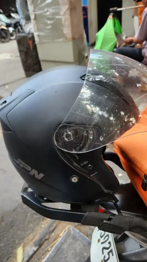 Helm JPN Hitam L