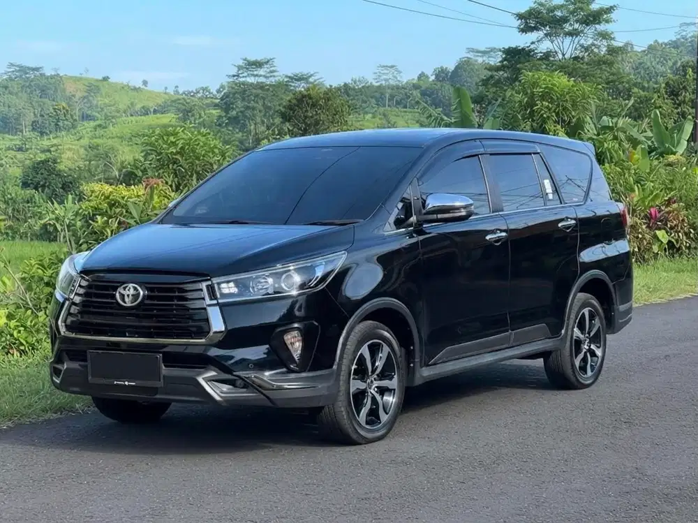 Toyota Innova Reborn Venturer dsl At 2022 km +/- 13.800