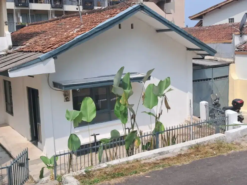 TERMURAH DISEWAKAN RUMAH COCOK UNTUK USAHA ATAU ASRAMA DI SAYAP DAGO BANDUNG