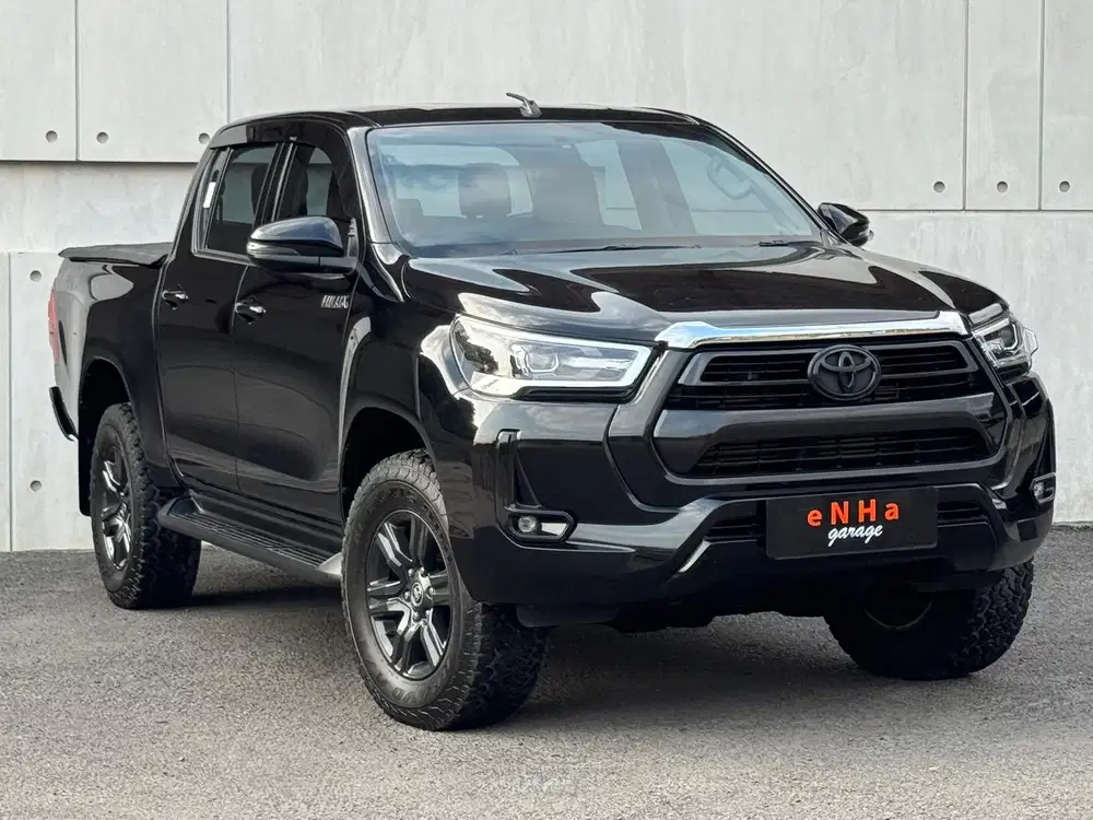 KM 47rb.. New Toyota HILUX V 2.4 DC 4X4 AT 2021.. eNHa garage Semarang