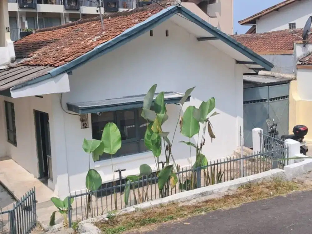 TERMURAH DISEWAKAN RUMAH COCOK UNTUK USAHA ATAU ASRAMA DISAYAP DAGO BANDUNG