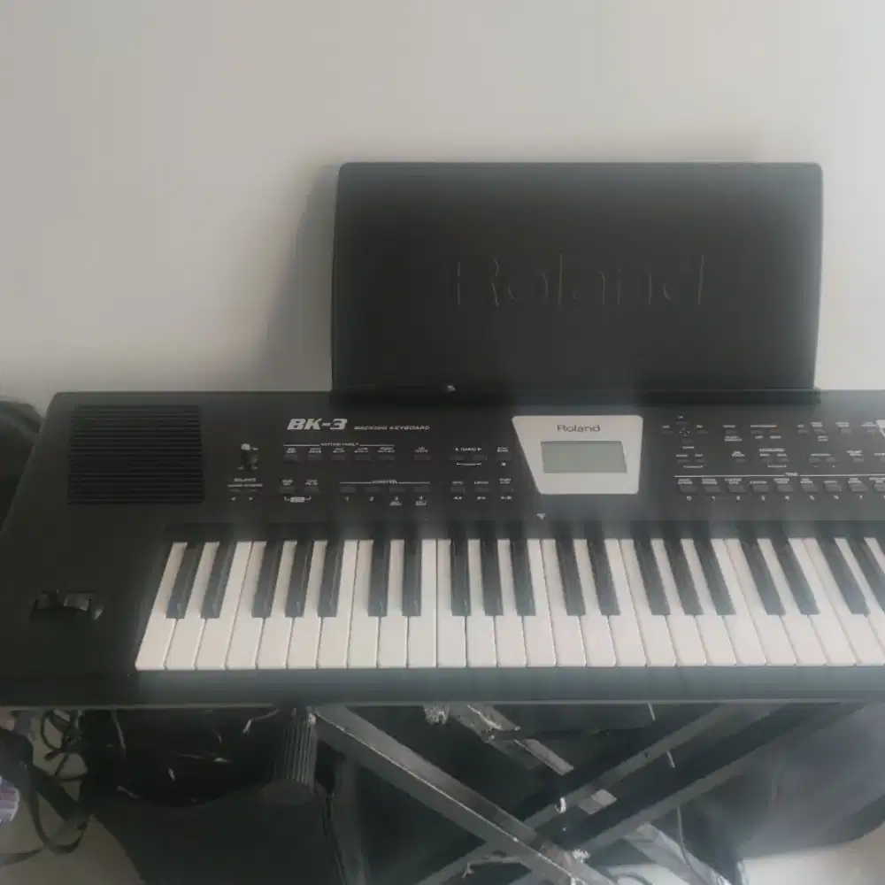 Roland BK 3 + Tas Tebal Keyboard