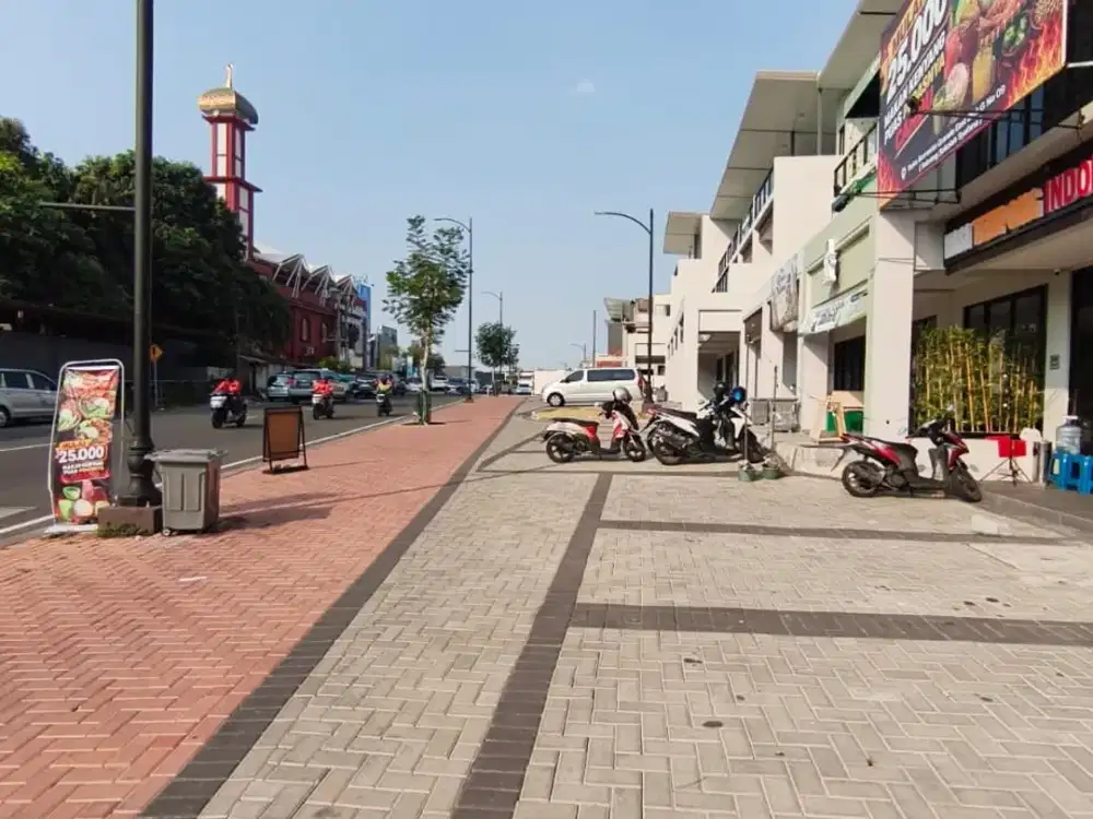 Sorrento Grande East - Gading Serpong Ruko Disewakan Hadap Utara