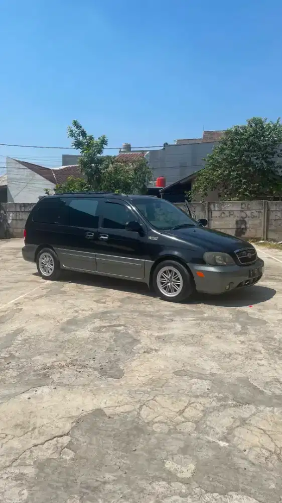 Kia Sedona 2004 Bensin