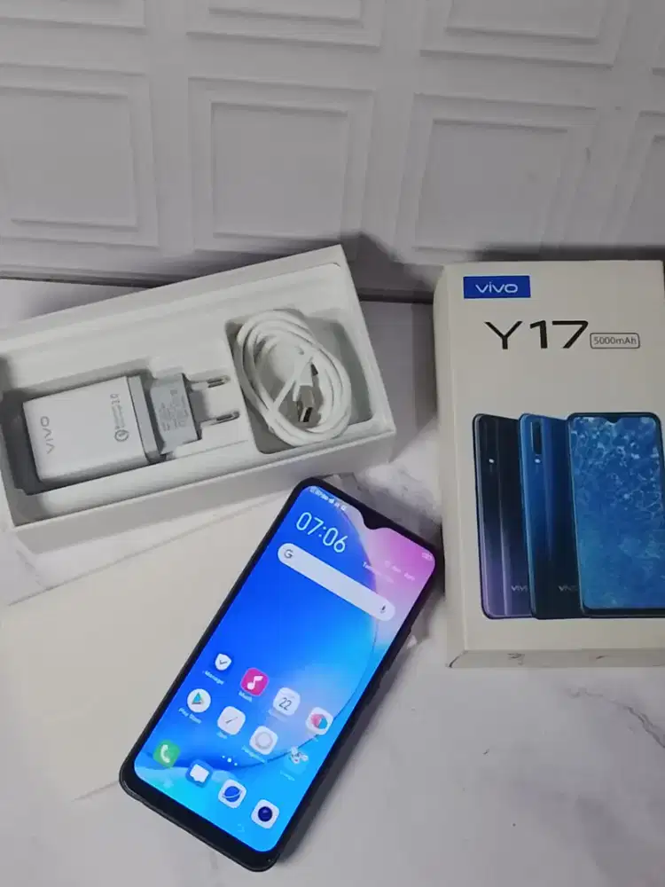 VIVO Y17 RAM 8/256