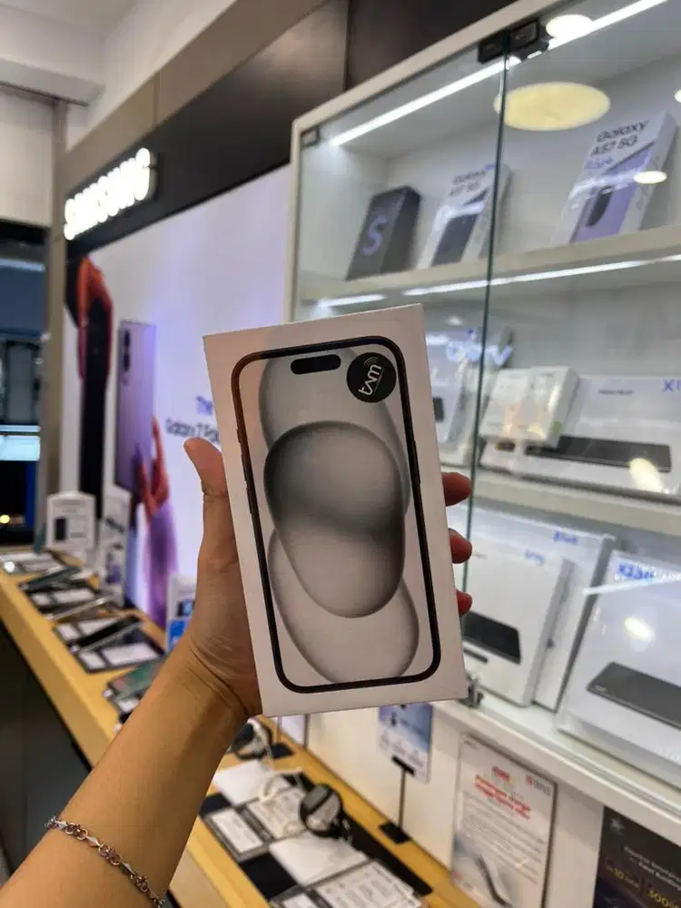 IPHONE 15 free adaptor ori